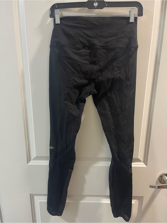 ALO Yoga Pants - ALO Yoga Flawed Black Womens Performance Leggings Size Small/M